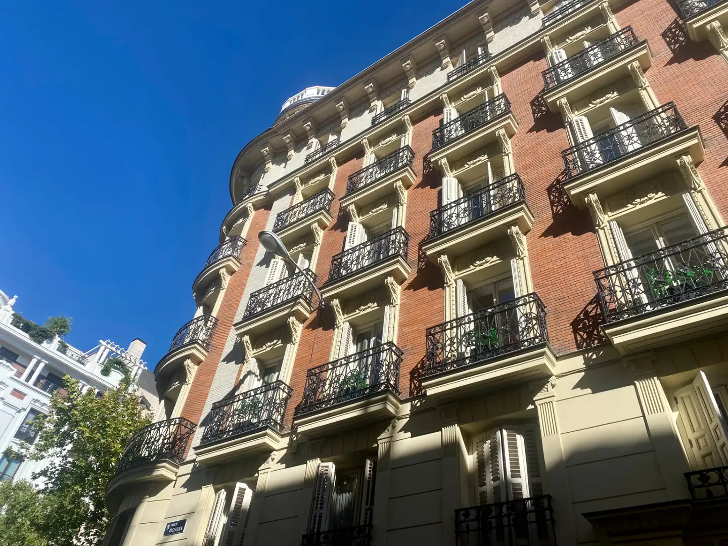 Vista exterior de Piso de alquiler en Madrid con Aire acondicionado, Calefacción y Parquet