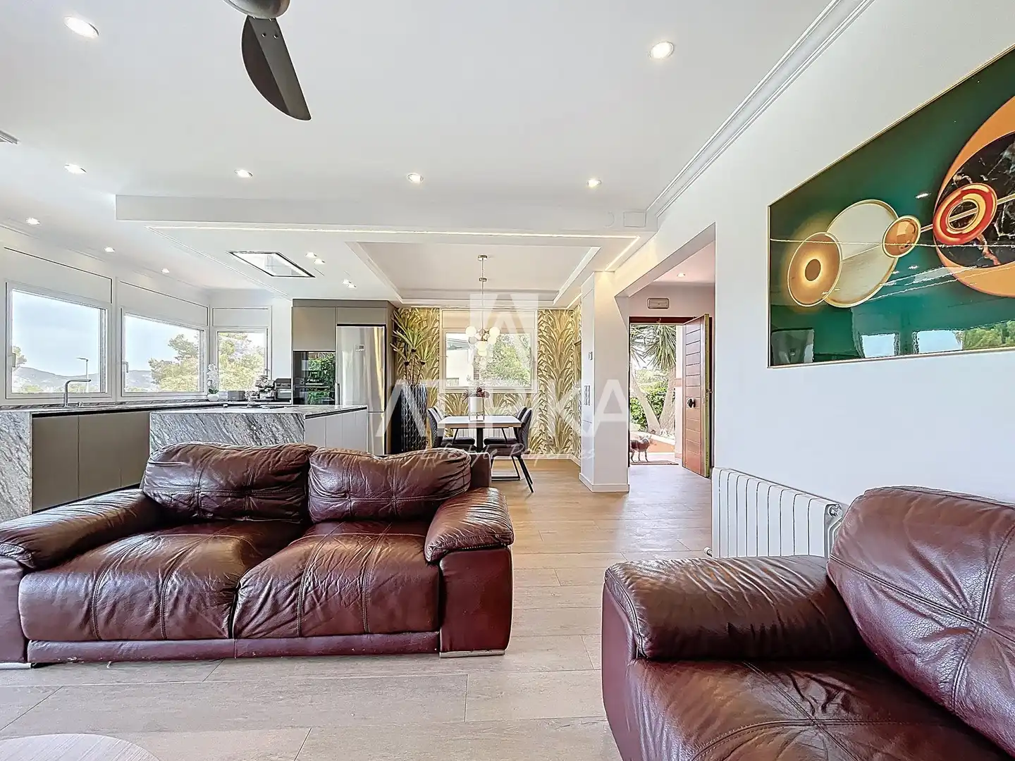 Living room of Houses for sale in Sant Pere de Ribes  with Swimming Pool, Oven and Washing machine
