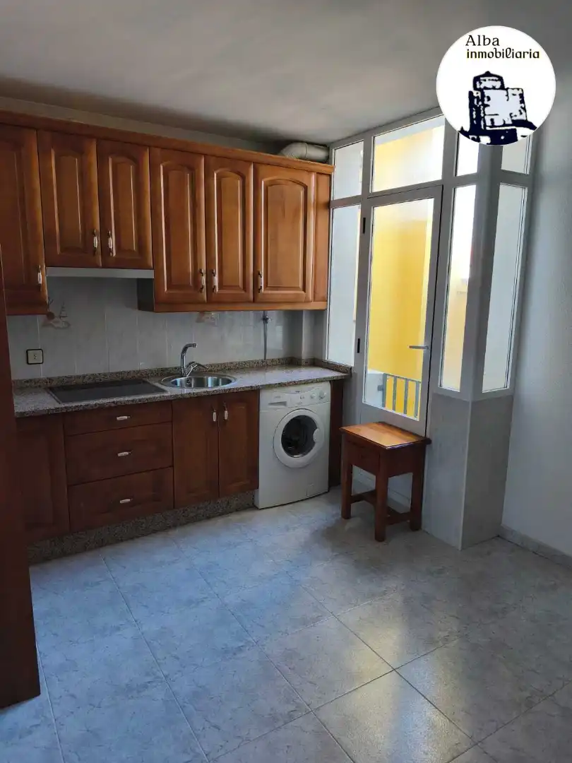 Cuina de Pis en venda en Alba de Tormes amb Balcó