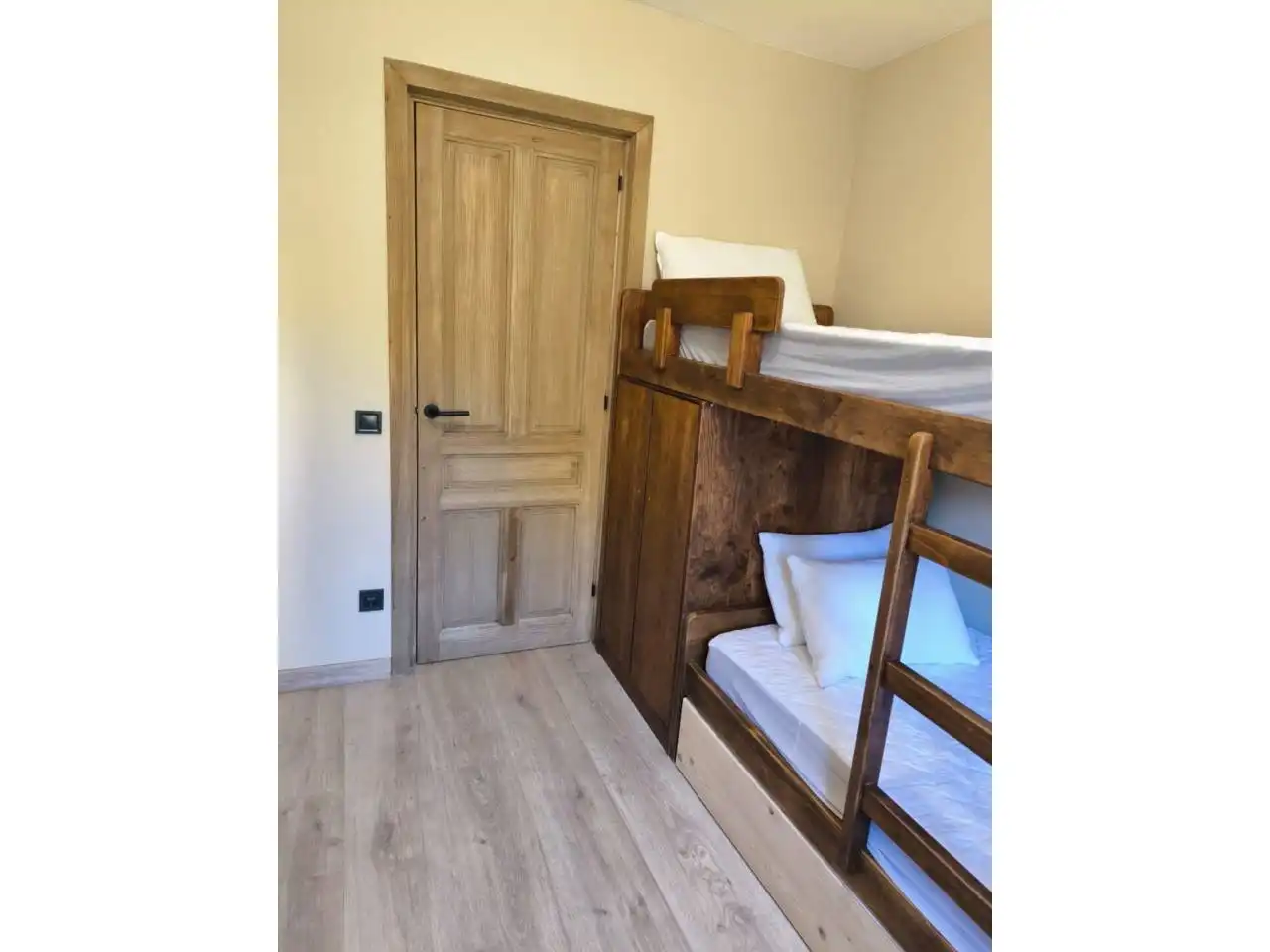 Bedroom of Houses for rent in Fontanals de Cerdanya  with Private garden, Parquet flooring and Terrace