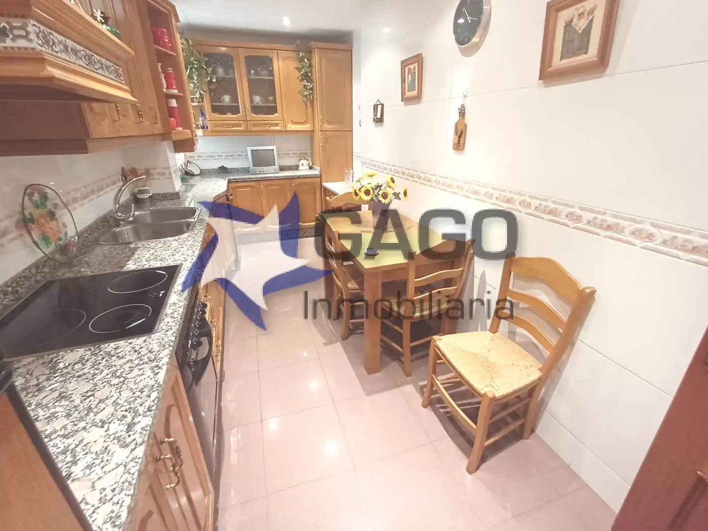 Küche von Wohnung zum Verkauf in Córdoba mit Heizung, Terrasse und Möbliert