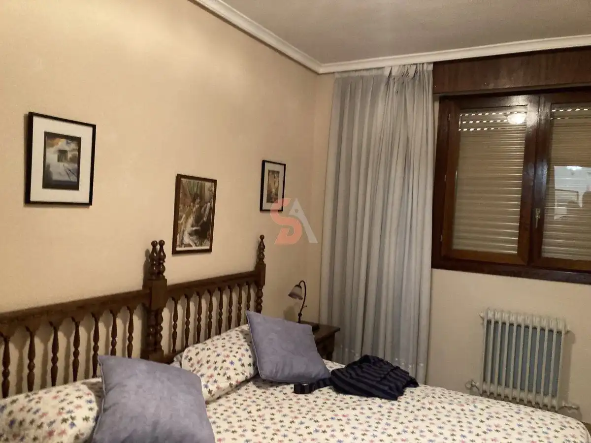 Bedroom of Flat for rent in Valladolid  with Heating and Terrace