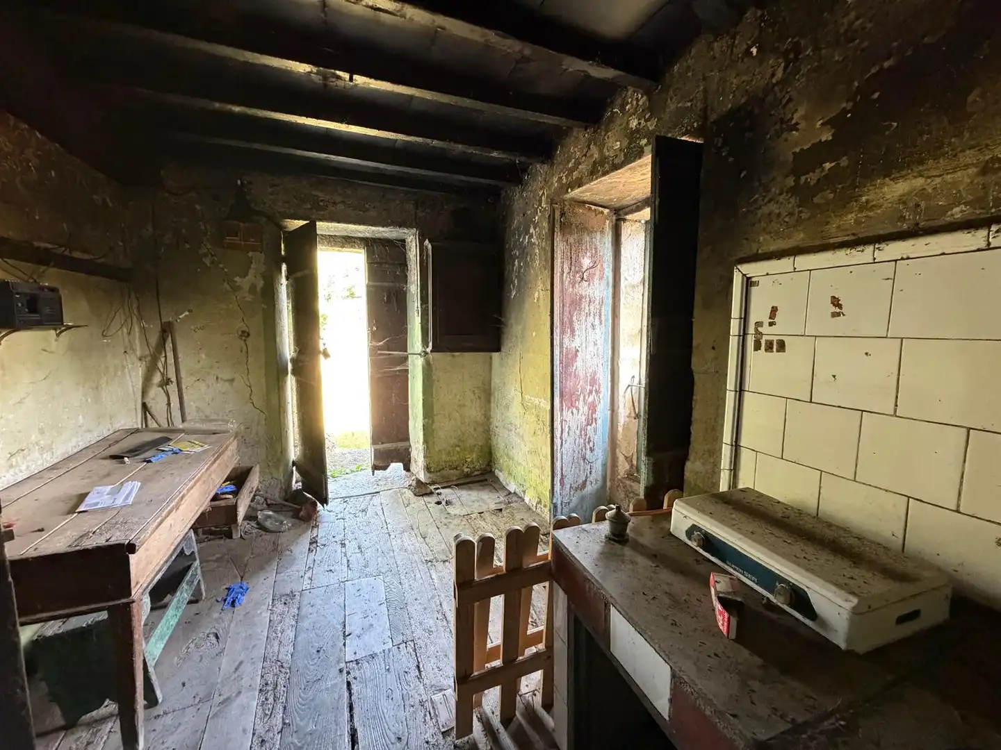 Küche von Einfamilien-Reihenhaus zum Verkauf in San Cristovo de Cea mit Privatgarten und Balkon