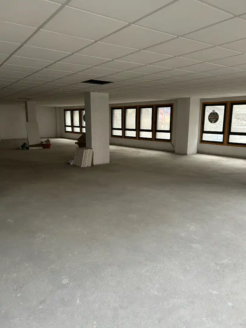 Local comercial en venda a Rúa de Urzáiz, imagen 2