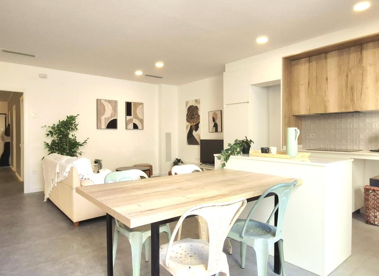 Menjador de Casa adosada en venda en Terrassa amb Aire condicionat, Calefacció i Parquet