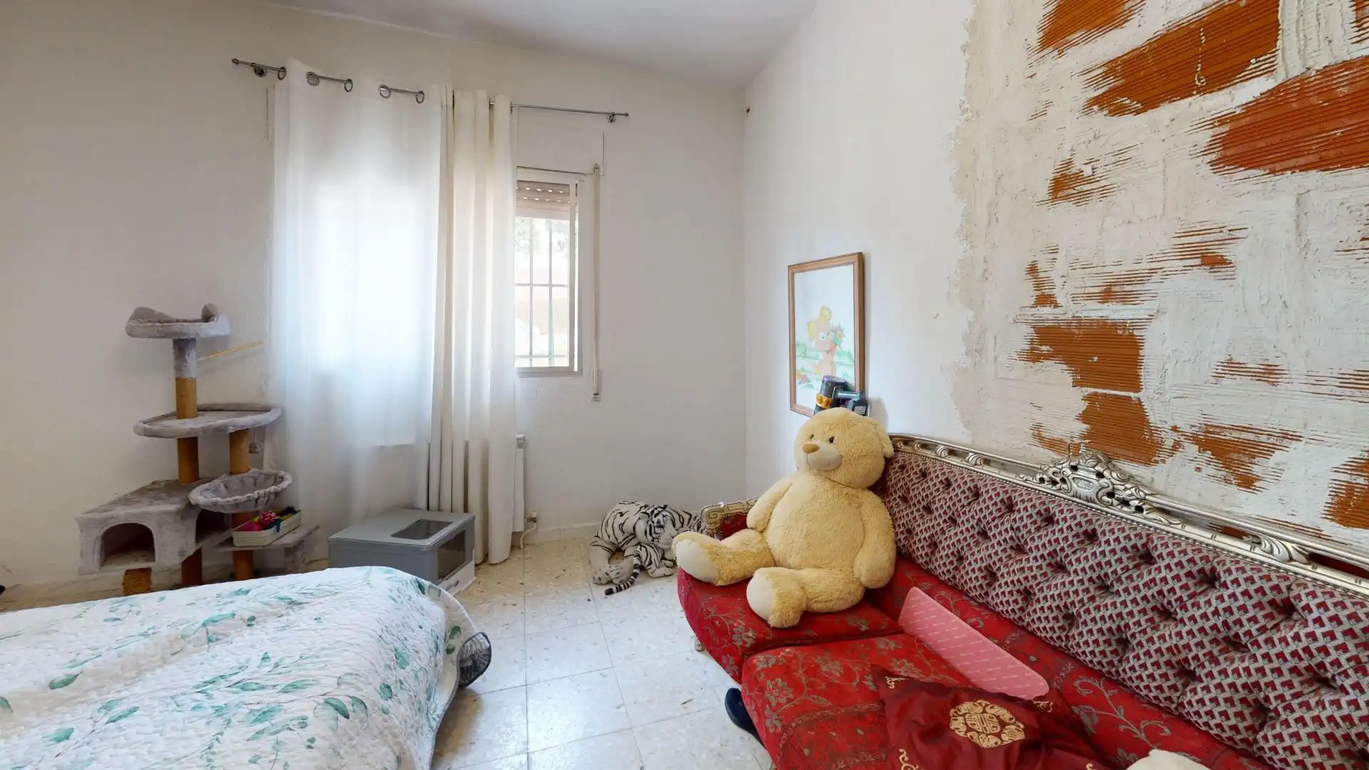 Habitación de Casa o chalet en venta en Hontoba con Calefacción, Trastero y Piscina