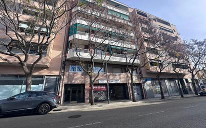 Vista exterior de Pis en venda en L'Hospitalet de Llobregat amb Aire condicionat i Calefacció