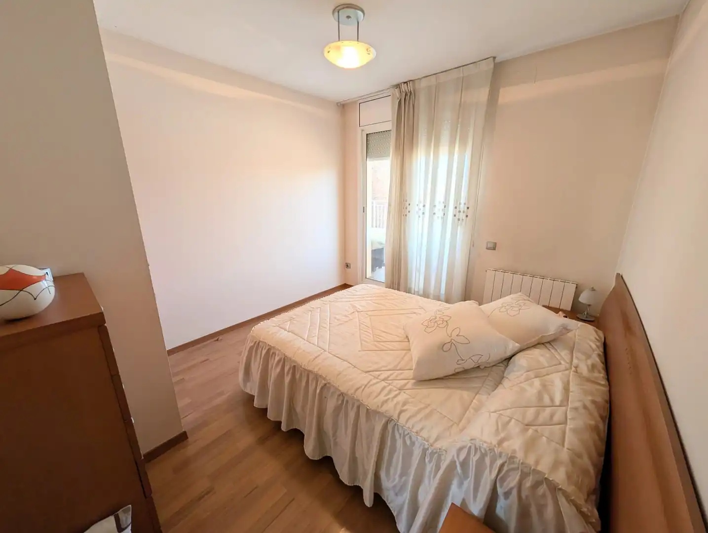 Habitación de Casa o chalet en venta en Santa Coloma de Gramenet con Aire acondicionado, Calefacción y Parquet