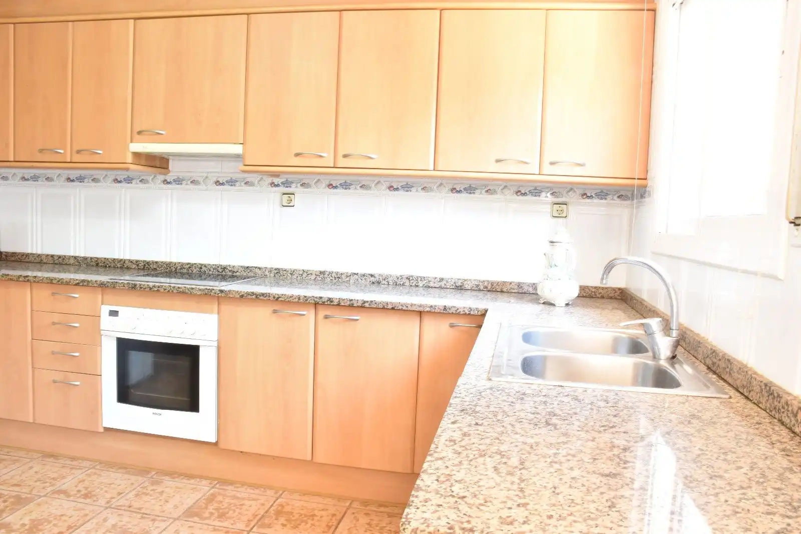 Cuina de Casa o xalet en venda en El Vendrell amb Aire condicionat, Calefacció i Terrassa