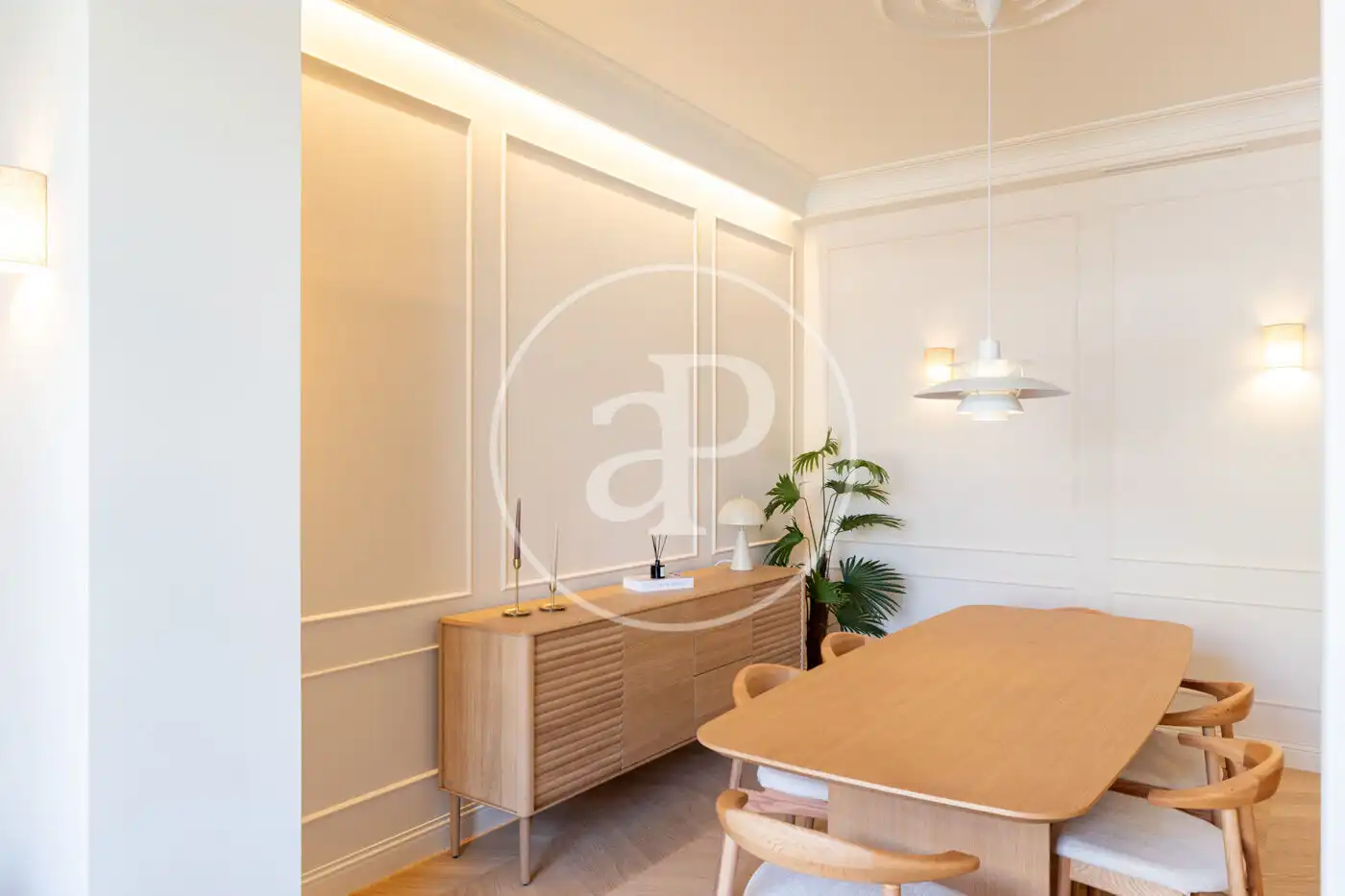 Comedor de Piso en venta en Barcelona con Aire acondicionado, Calefacción y Amueblado