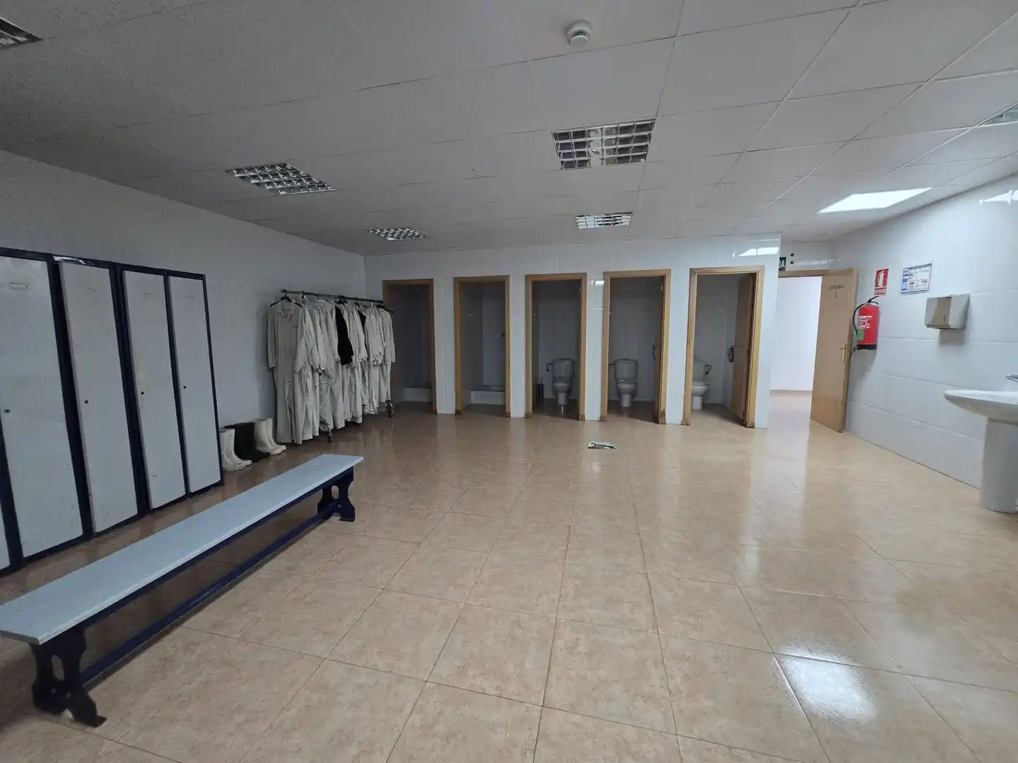 Nave industrial en venta en Teruel con Calefacción y Alarma