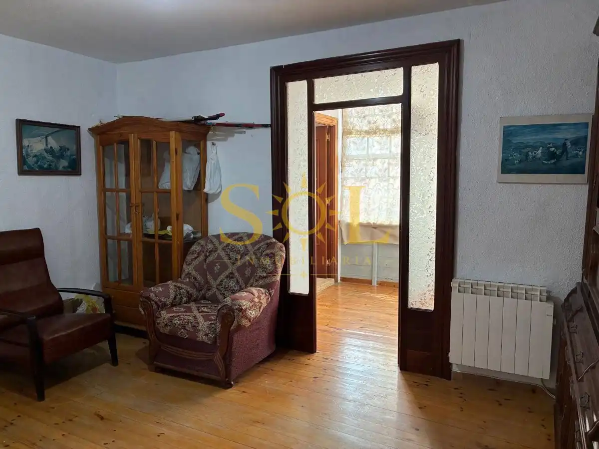 Wohnung zum Verkauf in Soto del Barco mit Heizung und Möbliert