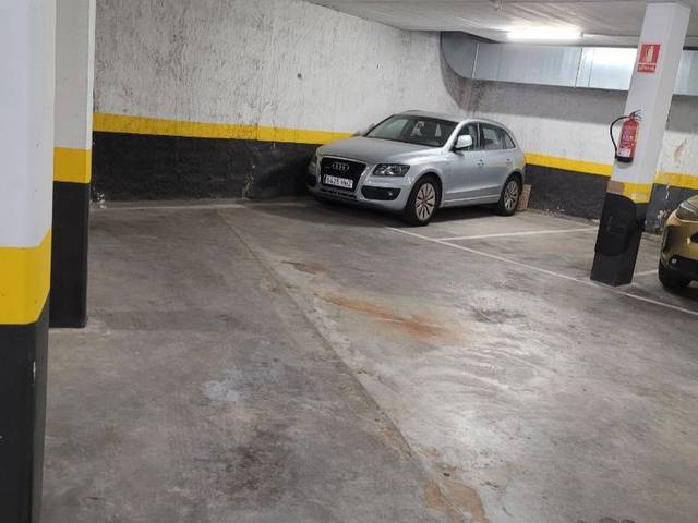 Garaje en Alquiler en Avinguda Diagonal, 98 en Provençals del Poblenou