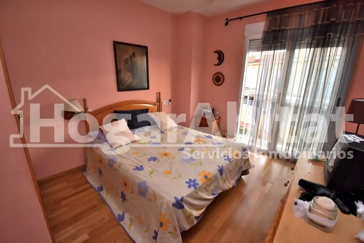 Dormitori de Casa adosada en venda en Burriana / Borriana amb Jardí privat, Terrassa i Piscina comunitària