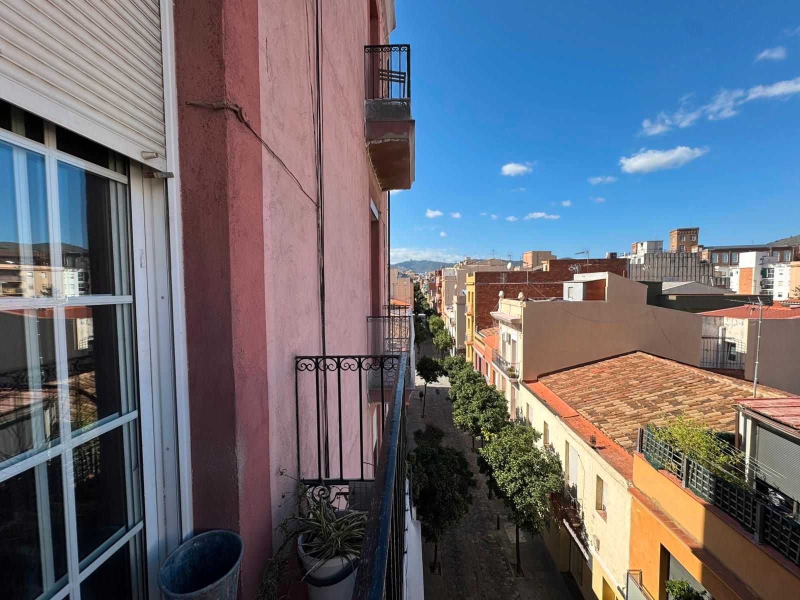 Exterior view of Flat for sale in  Barcelona Capital  with Balcony