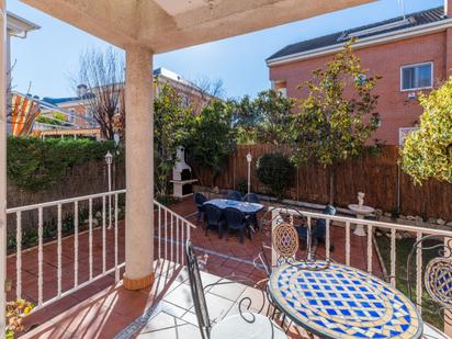 Terrassa de Casa o xalet en venda en Torrejón de Ardoz amb Calefacció i Jardí privat