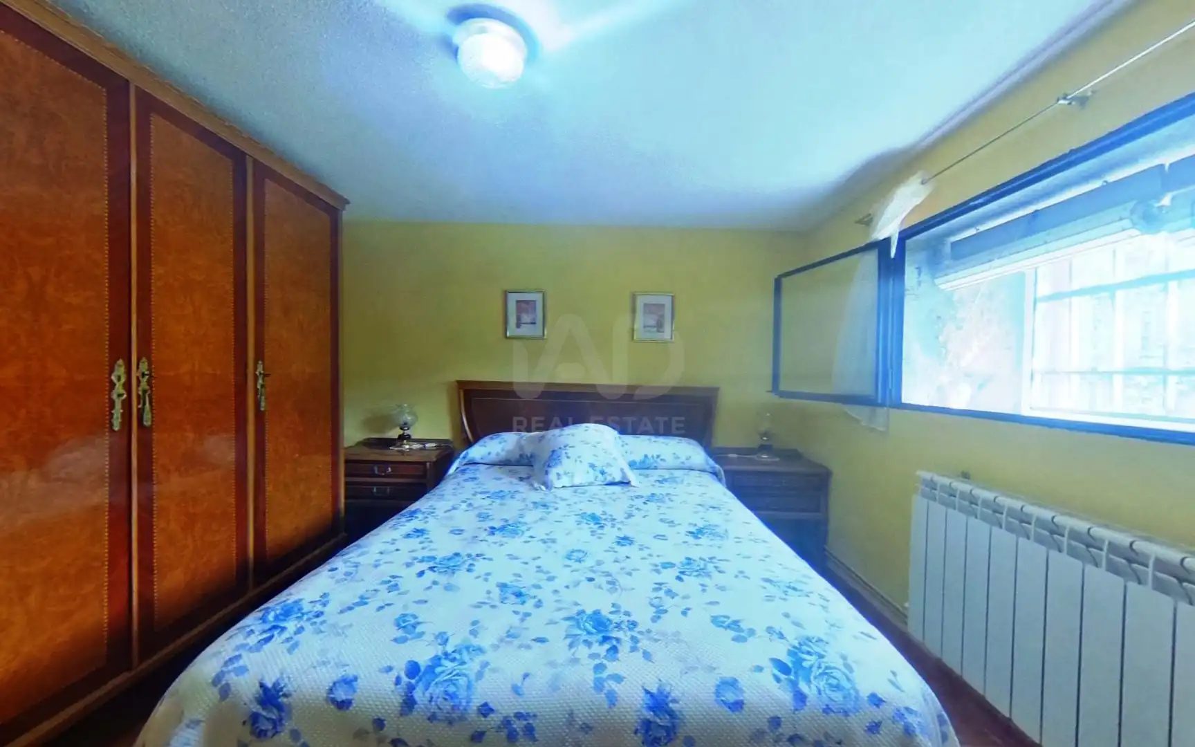 Dormitori de Casa o xalet en venda en La Cabrera amb Calefacció, Terrassa i Piscina