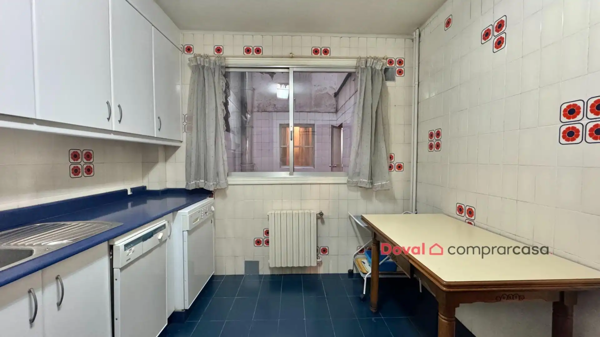 Cocina de Piso en venta en Vigo  con Calefacción, Parquet y Terraza