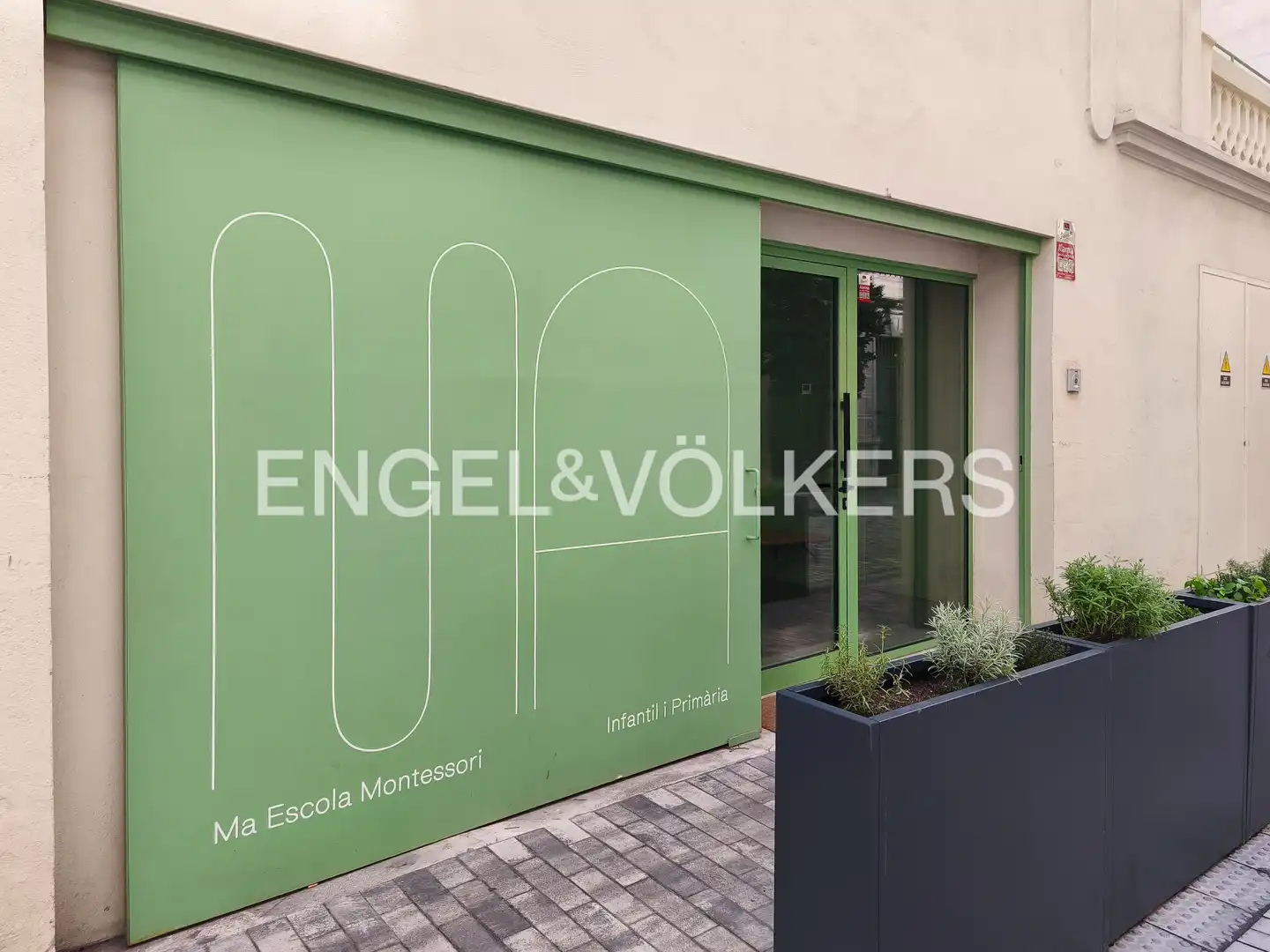 Vista exterior de Piso en venta en Barcelona con Aire acondicionado, Calefacción y Amueblado