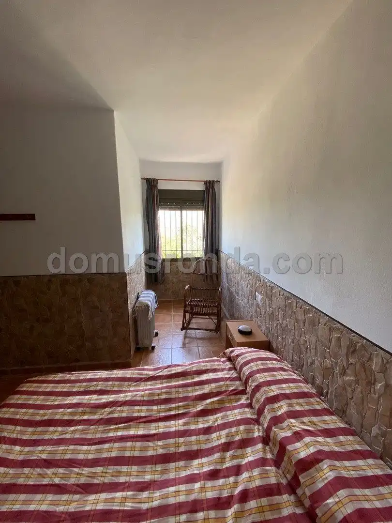 Habitación de Finca rústica en venta en Cuevas del Becerro con Amueblado