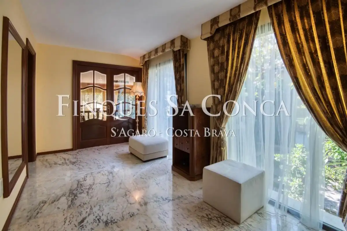 Sala de estar de Casa o chalet en venta en Castell d'Aro, Platja d'Aro i s'Agaró con Aire acondicionado, Calefacción y Piscina