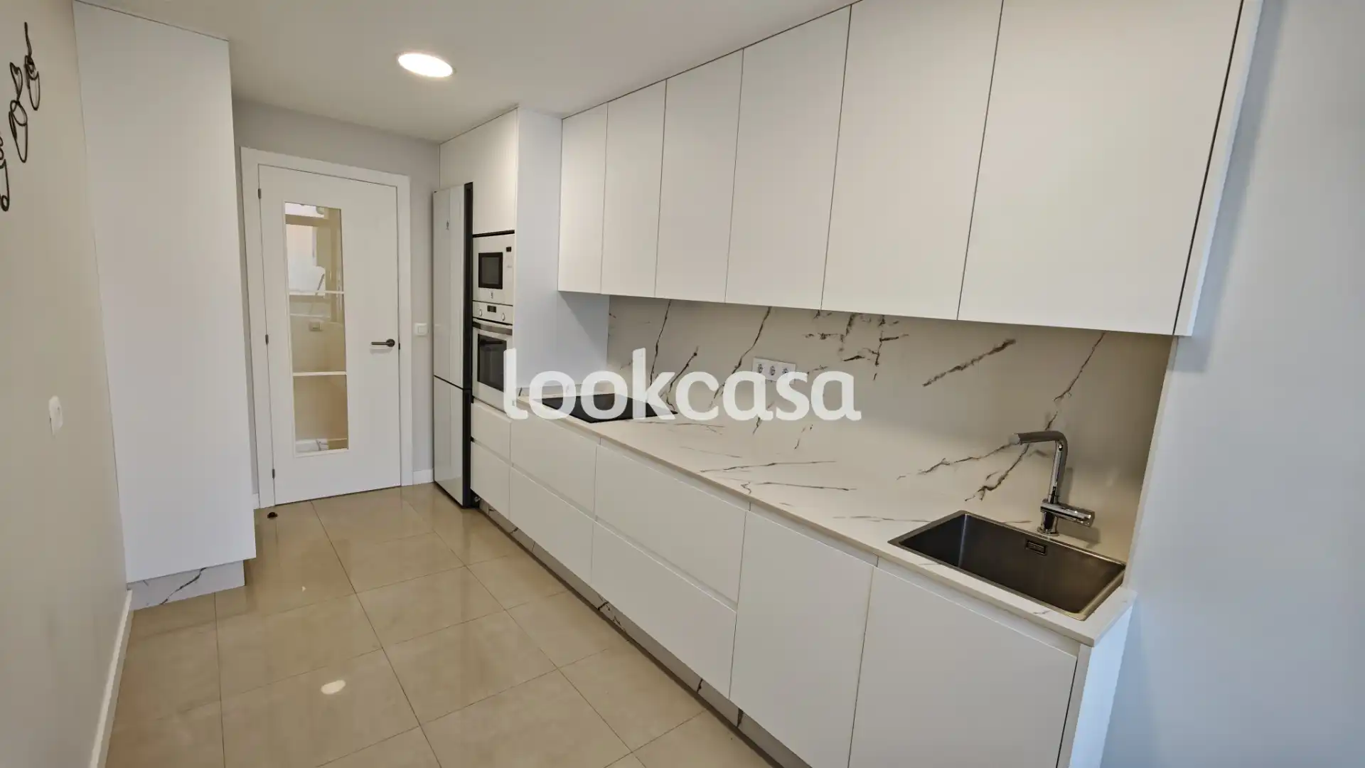 Cocina de Piso en venta en Poio con Calefacción, Parquet y Horno