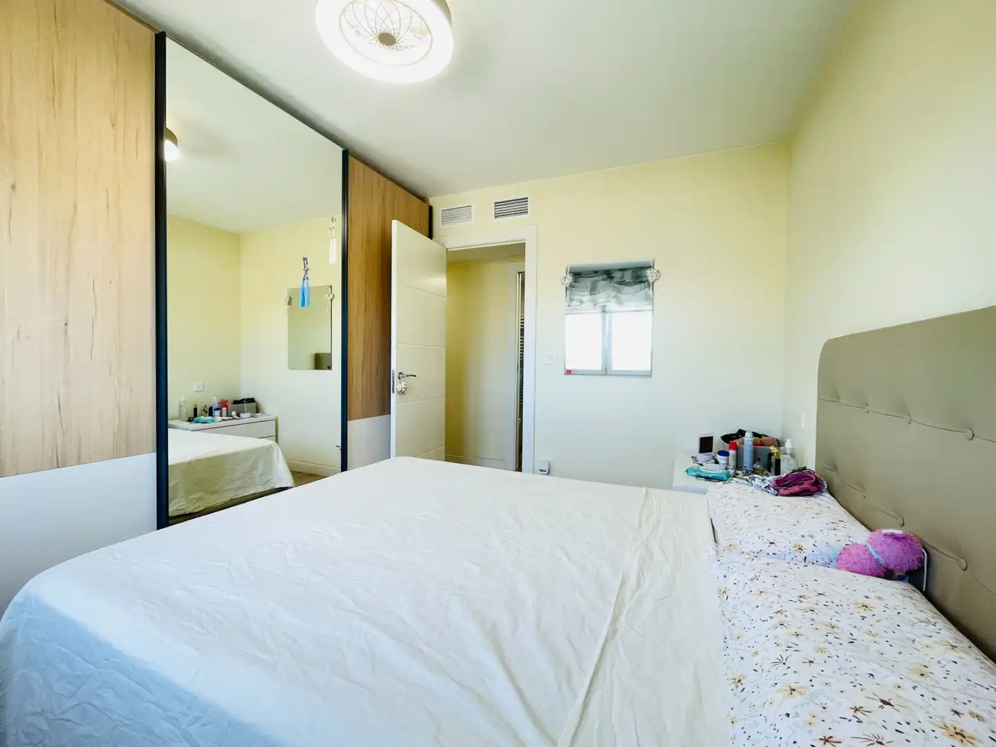 Bedroom of Flat for sale in Cadrete  with Air Conditioner, Heating and Private garden
