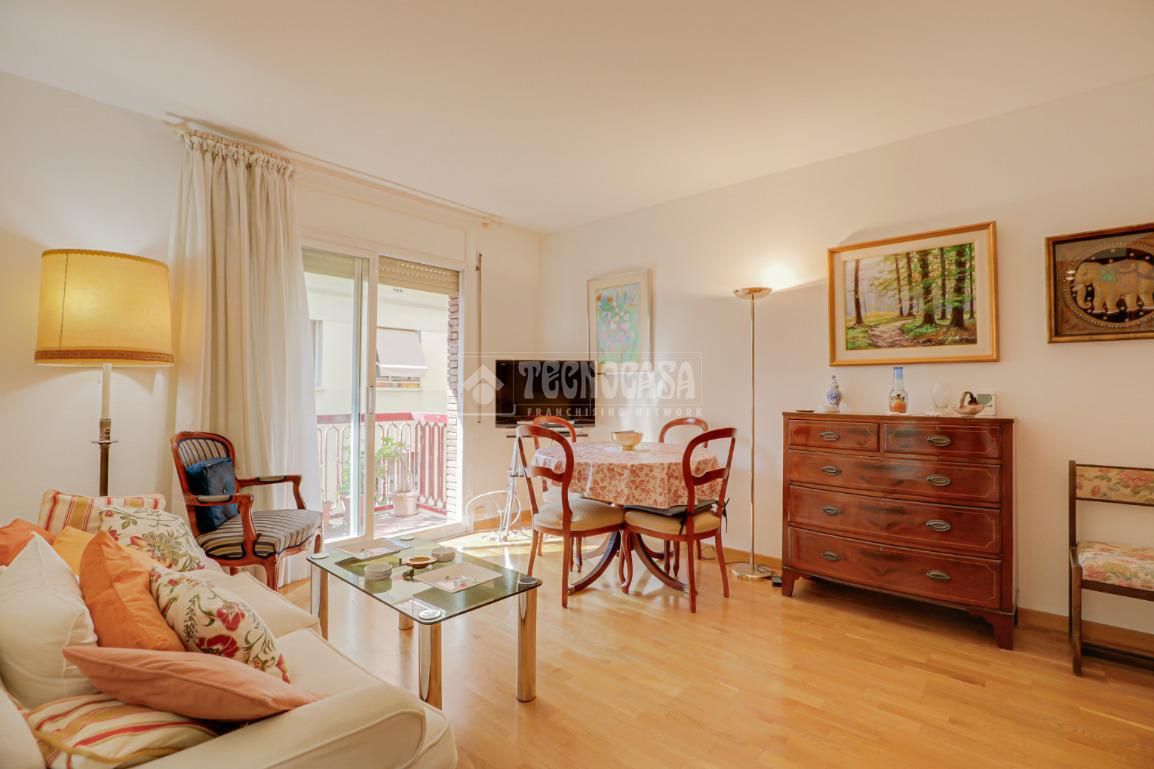 Bedroom of Flat for sale in  Barcelona Capital