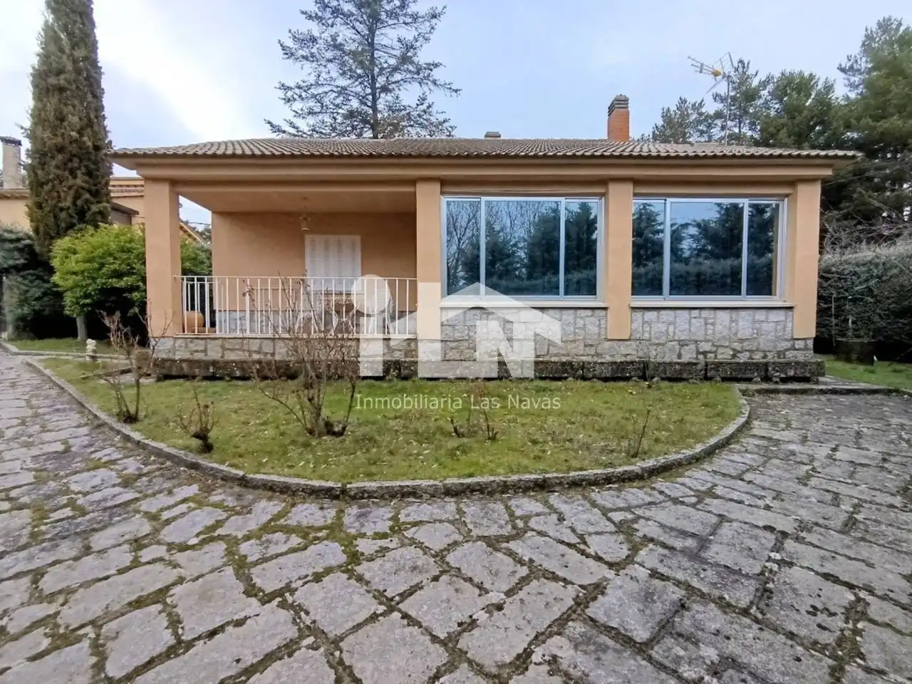 Vista exterior de Casa o chalet en venta en Peguerinos con Calefacción, Jardín privado y Terraza