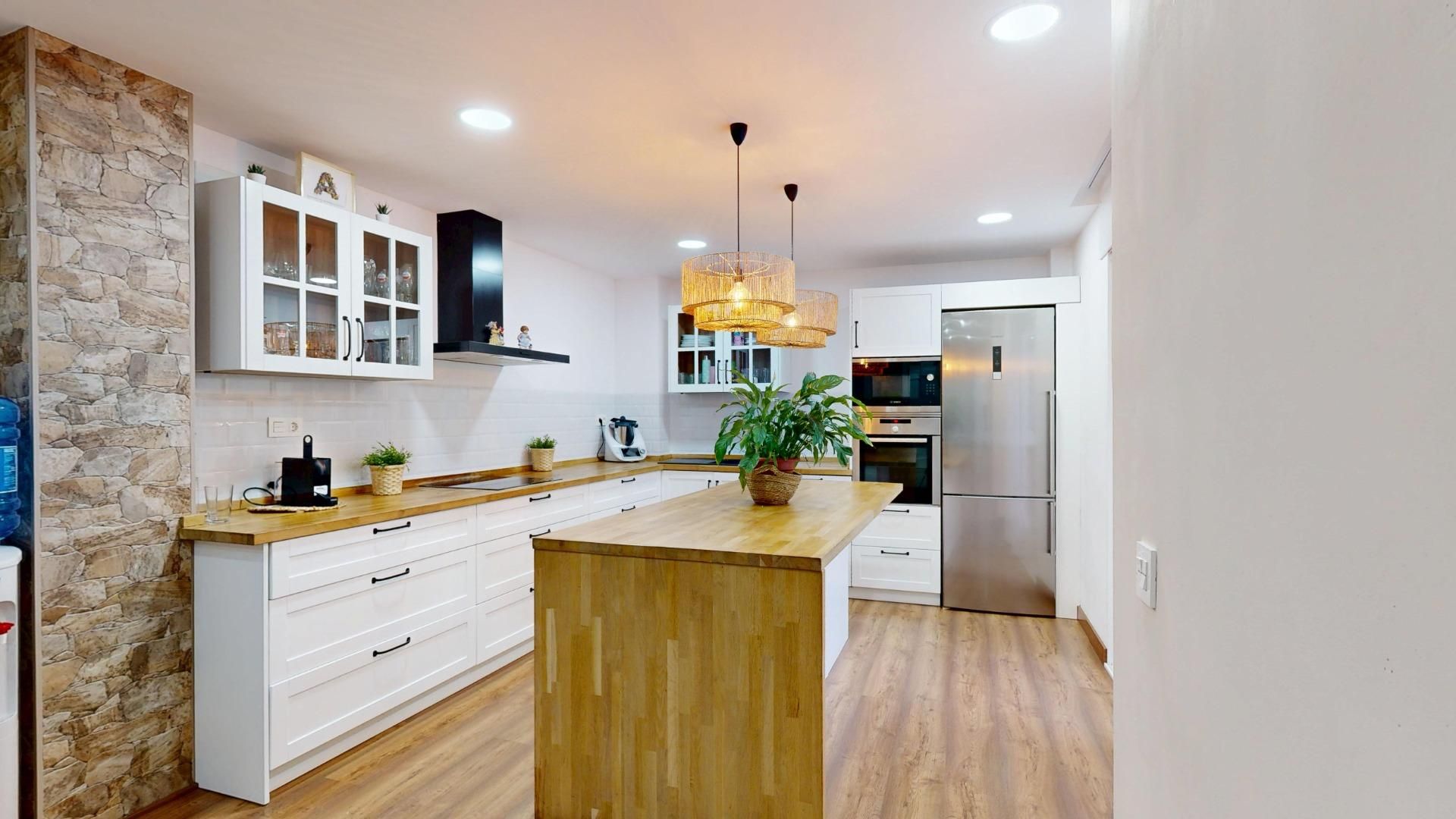 Cuina de Pis en venda en Cartagena amb Aire condicionat, Terrassa i Traster