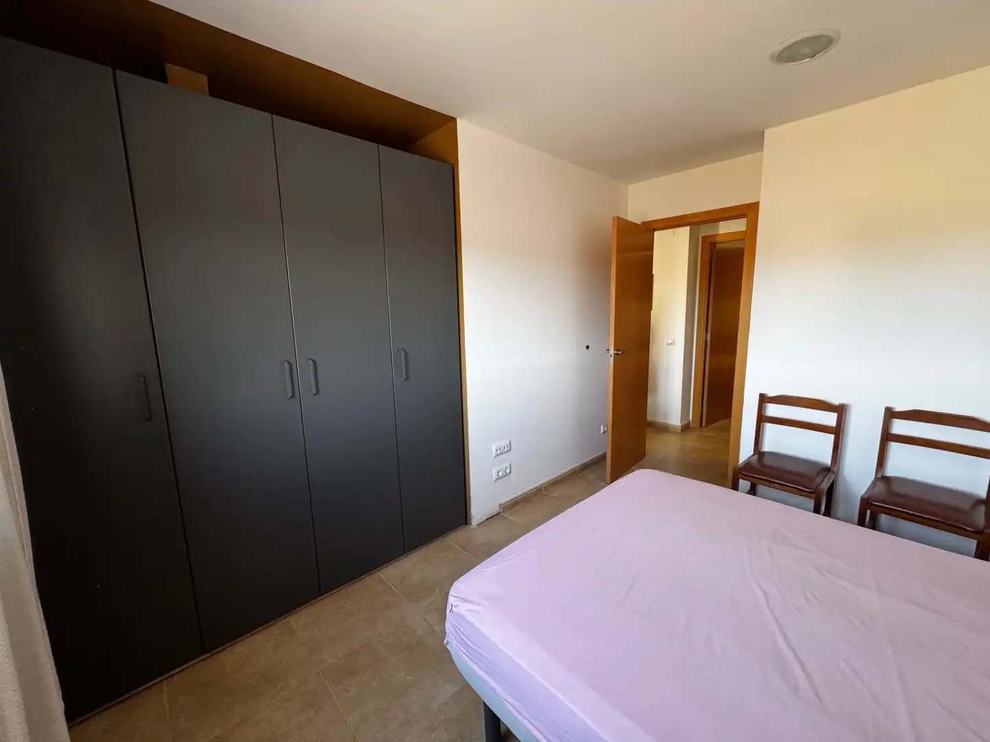 Bedroom of Flat for sale in Arnes  with Air Conditioner, Furnished and Oven