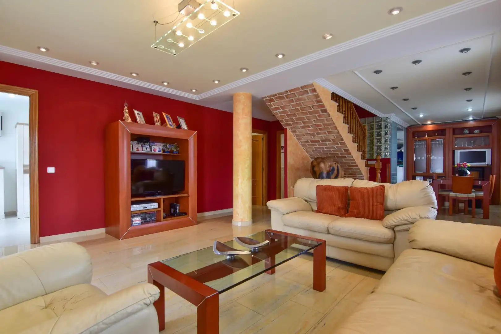 Sala d'estar de Casa o xalet en venda en Picassent amb Aire condicionat, Calefacció i Jardí privat