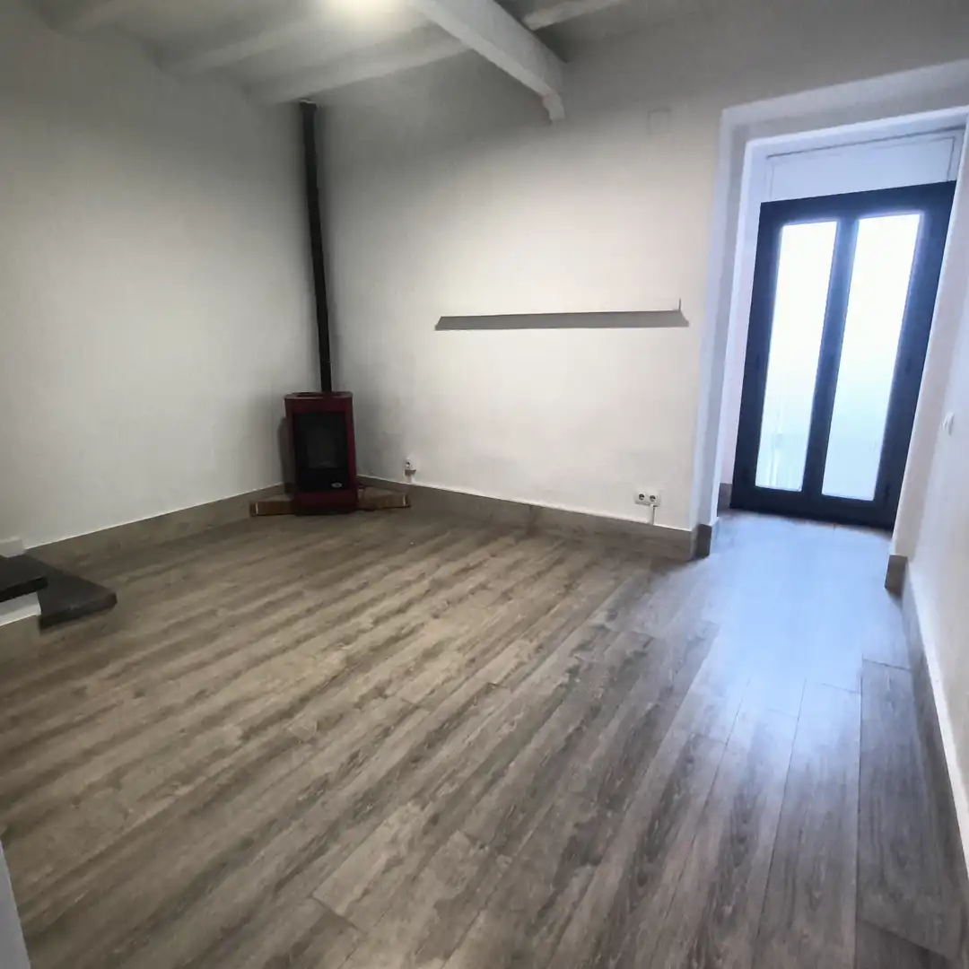 Adosado con terraza en alquiler en Carrer de Sant Martí 29, imagen 3