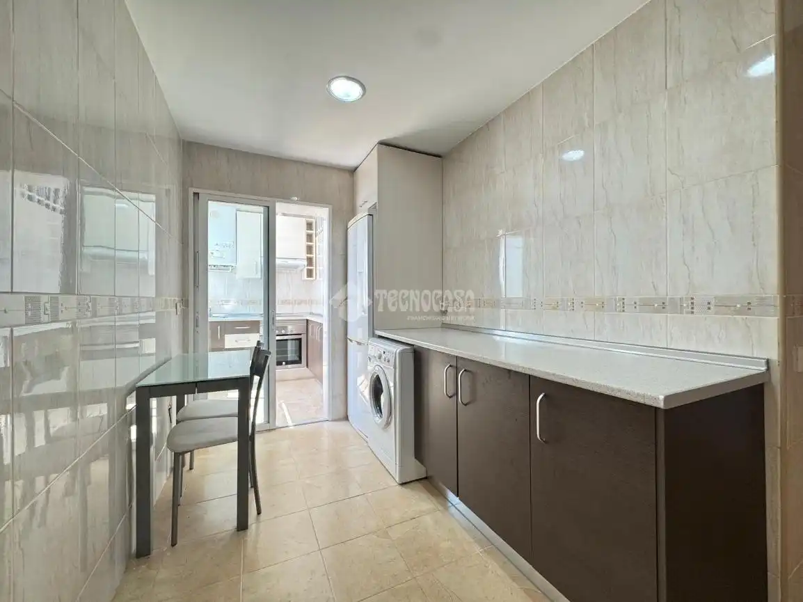 Cocina de Piso en venta en Alcobendas con Calefacción, Parquet y Alarma