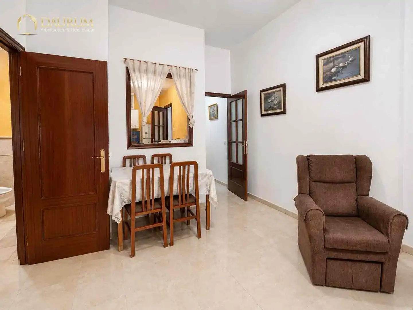 Comedor de Piso en venta en Dos Hermanas con Aire acondicionado, Calefacción y Amueblado