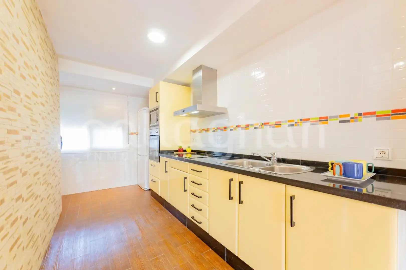 Küche von Loft zum Verkauf in Valencia mit Klimaanlage und Balkon