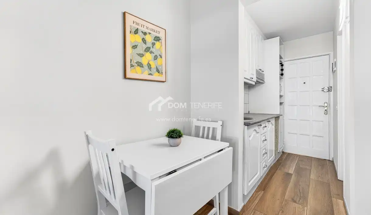 Küche von Wohnung zum Verkauf in Adeje mit Terrasse, Abstellraum und Schwimmbad