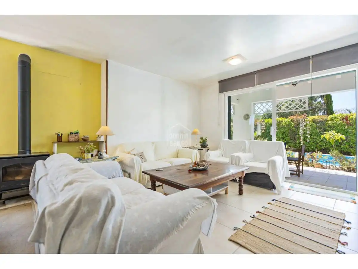 Sala d'estar de Casa o xalet en venda en Es Castell amb Calefacció, Jardí privat i Terrassa