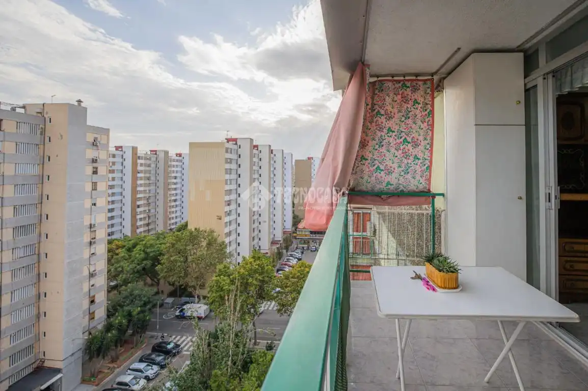 Terrassa de Pis en venda en L'Hospitalet de Llobregat amb Balcó