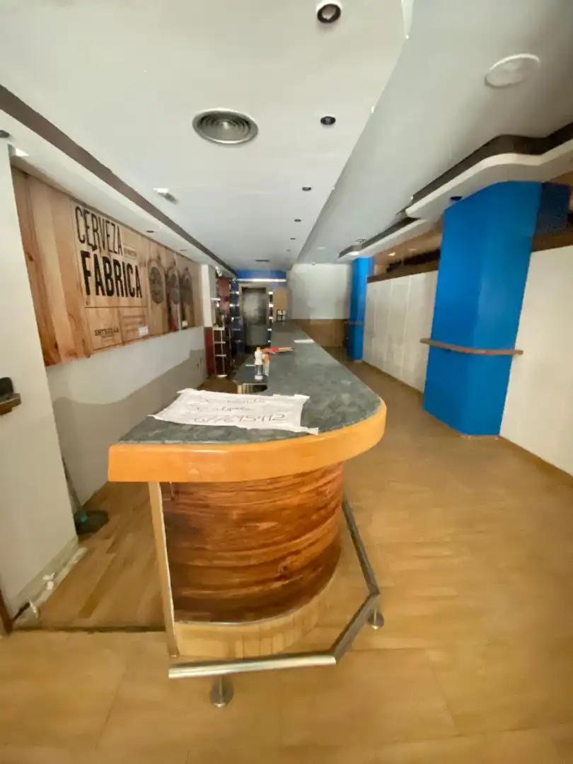Business premises for sale in Calle Tejares, imagen 5