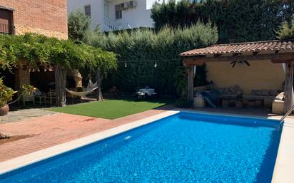 Piscina de Casa o xalet en venda en Badajoz Capital amb Aire condicionat, Calefacció i Jardí privat