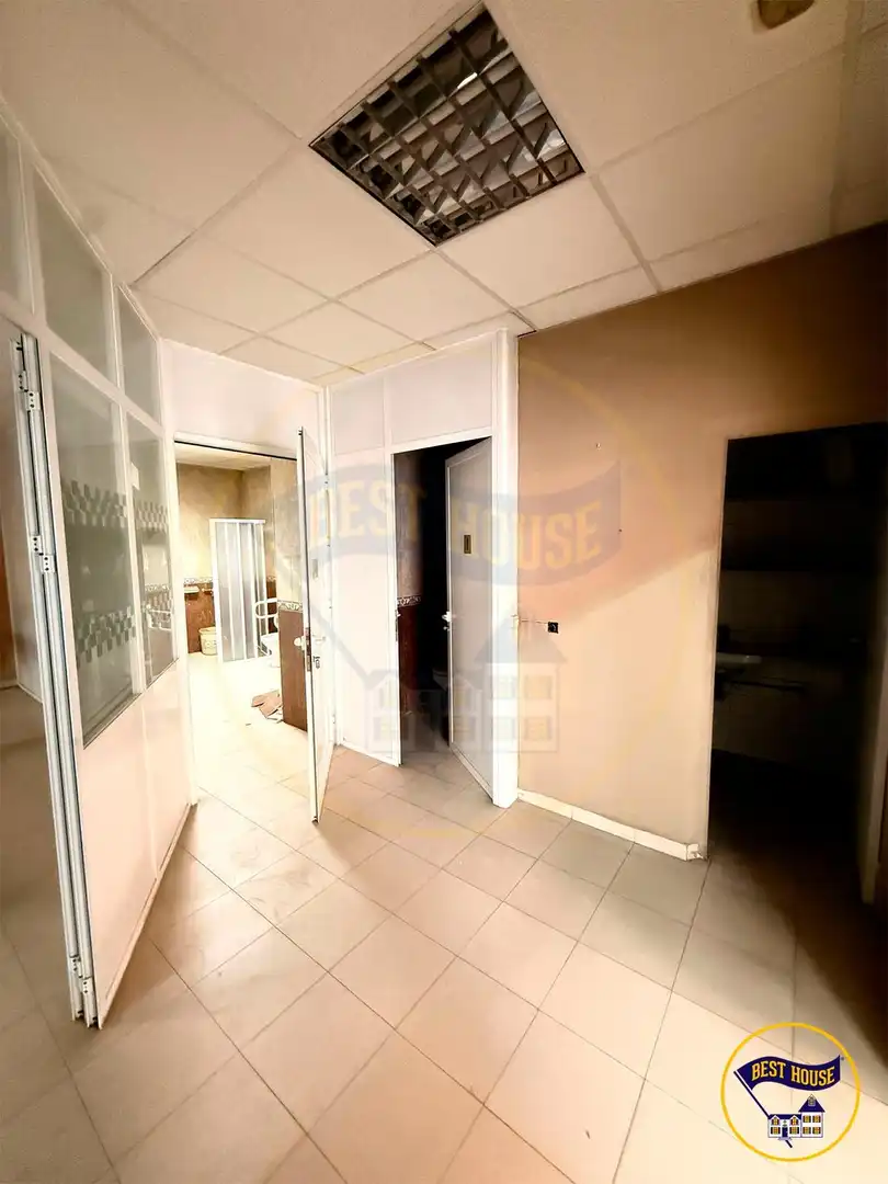 Local en venta en Calle de Barcelona, Reyes Católicos - Paseo San Antonio