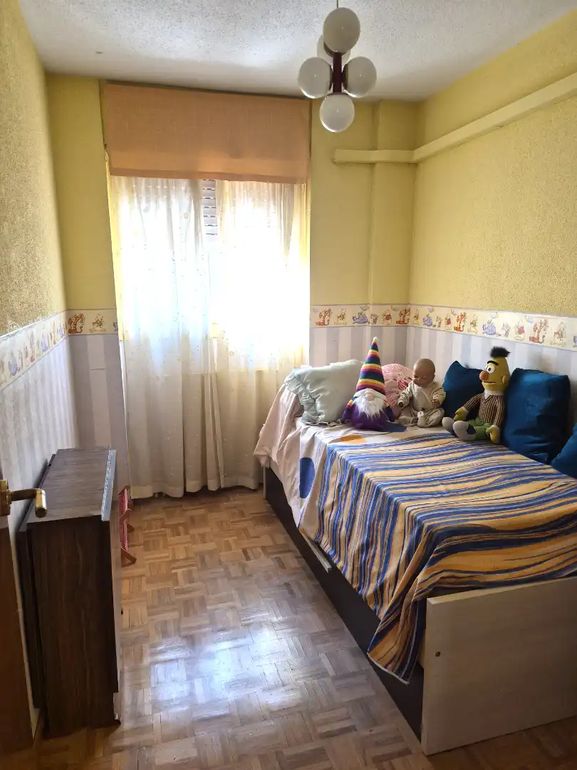 Habitación de Piso en venta en San Fernando de Henares con Aire acondicionado, Calefacción y Parquet