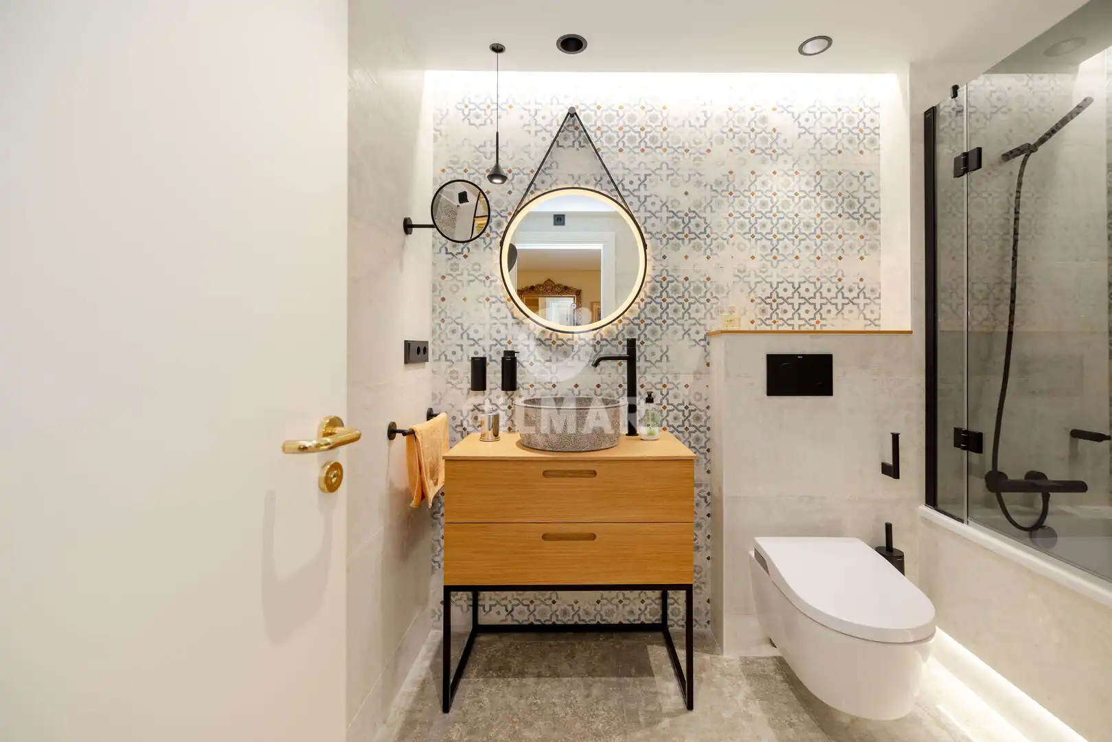 Baño de Apartamento en venta en Marbella con Calefacción, Jardín privado y Trastero