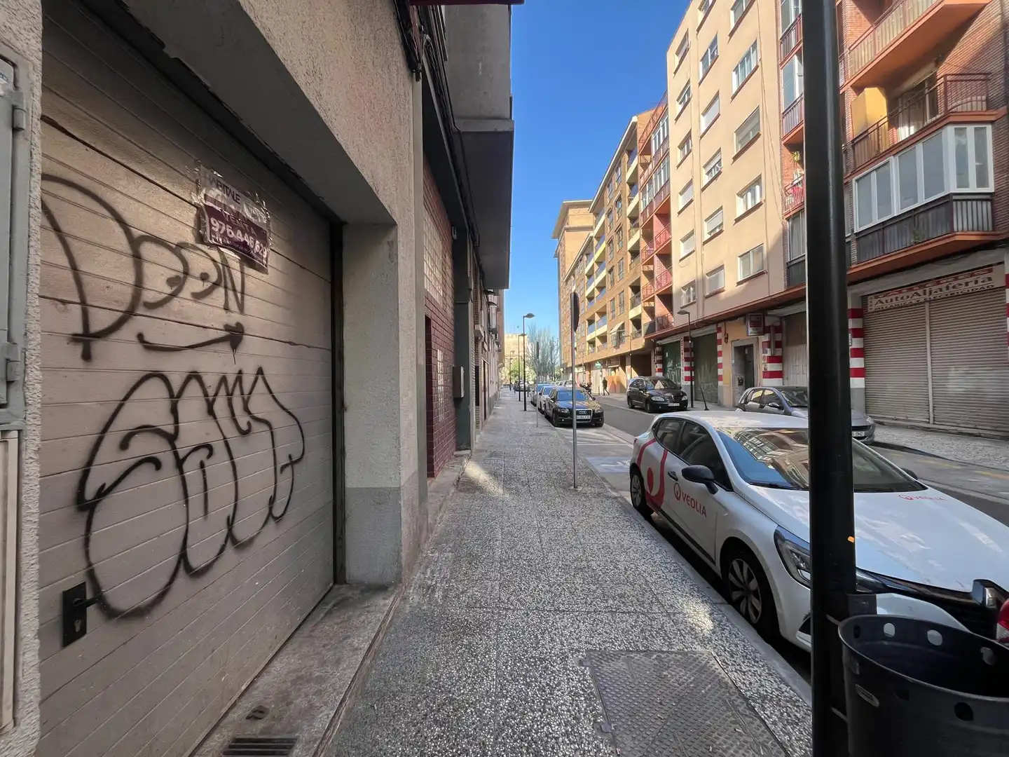 Exterior view of Commercial properties for sale in Zaragoza