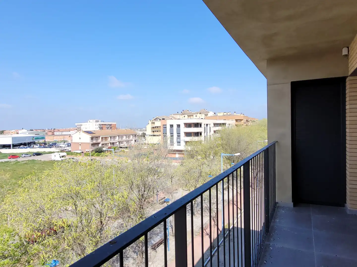 Neubau-Wohnung mit Terrasse zum Verkauf in Avinguda d'Ermengol V, imagen 10