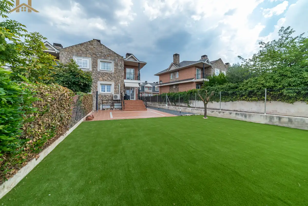 Villa mit Terrasse zum Verkauf in Calle Miguel de Cervantes 49, imagen 2