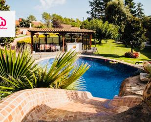 Swimming pool of House or chalet for sale in Castellnou de Bages  with Air Conditioner, Heating and Private garden