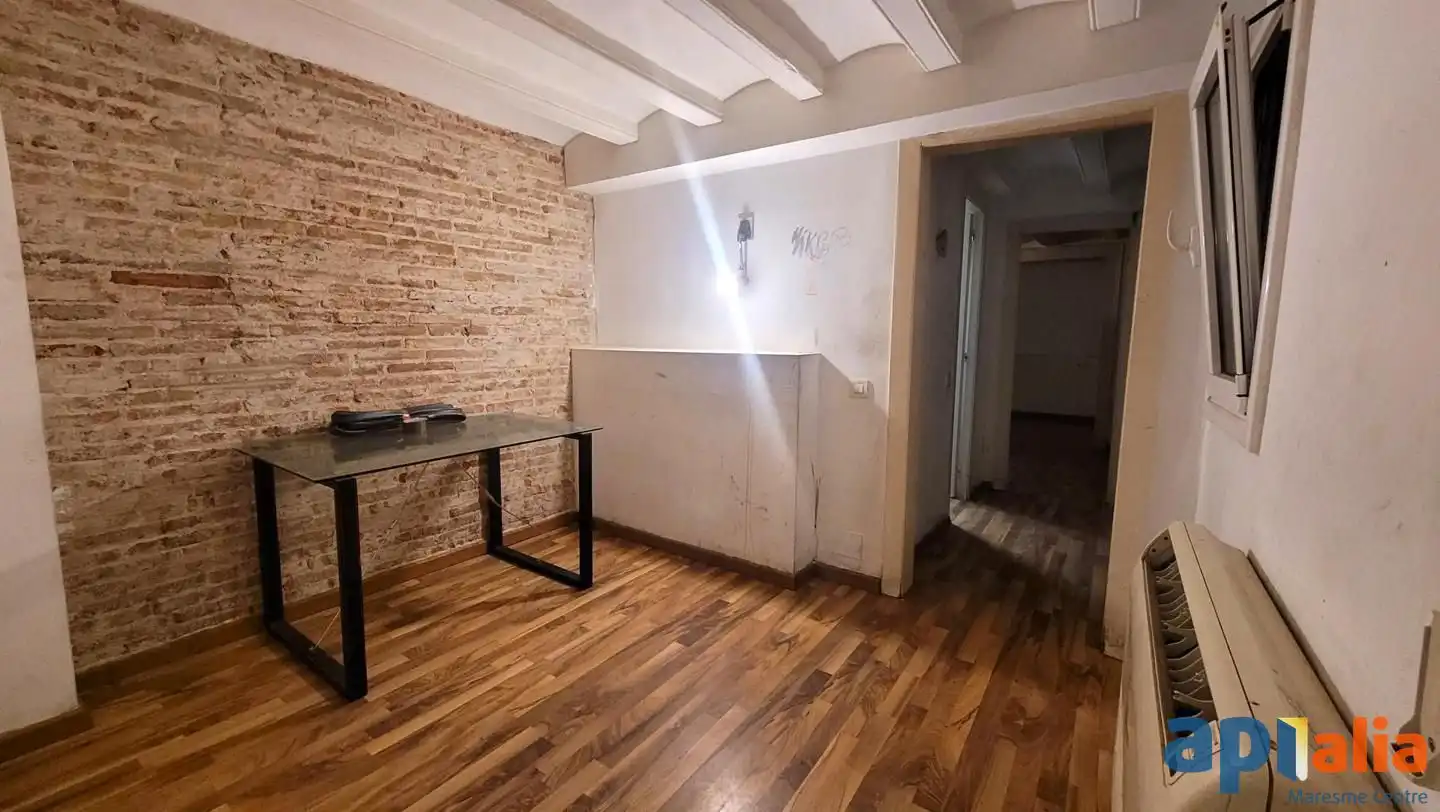 Duplexes for sale in Barcelona  with Parquet flooring