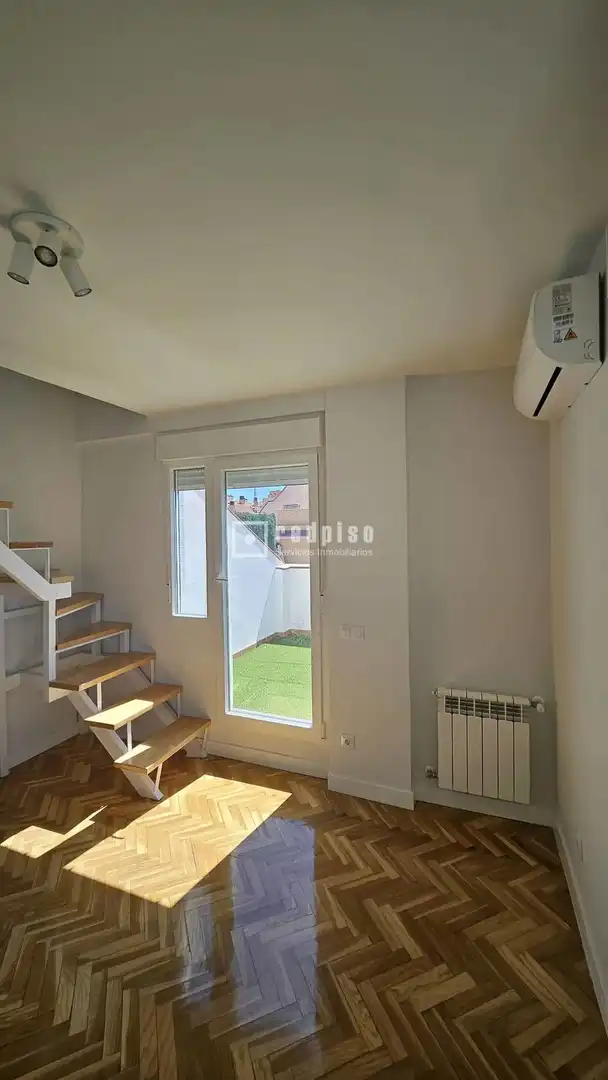 Habitación de Ático en venta en Madrid con Aire acondicionado, Calefacción y Parquet